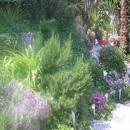 아파트 Nena With Private Free Parking