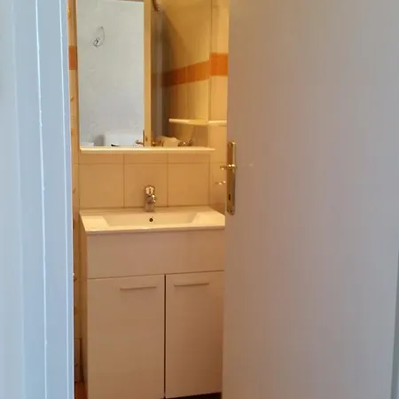 Nena With Private Free Parking * 오파티아